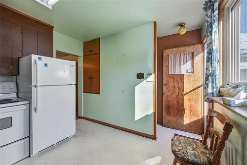 668 Walker Ave, Winnipeg, MB 