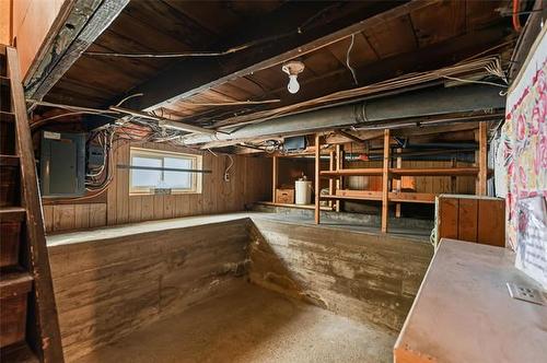 668 Walker Ave, Winnipeg, MB 