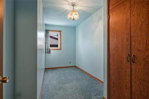 668 Walker Ave, Winnipeg, MB 