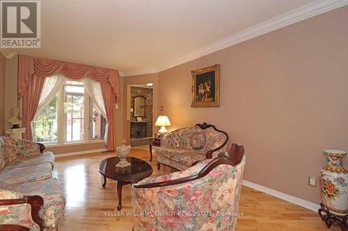 2271 Wildwood Crescent, Pickering (Brock Ridge), ON - Indoor Photo Showing Living Room