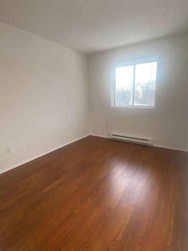 Chambre à coucher - 685 Rue De Chevillon, Laval (Laval-Des-Rapides), QC 