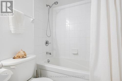 4 Piece Bath - 405 - 4 Elsinore Path, Toronto, ON - Indoor Photo Showing Bathroom
