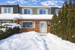 763 Rue Riverin  Longueuil (Le Vieux-Longueuil), QC J4L 3E5