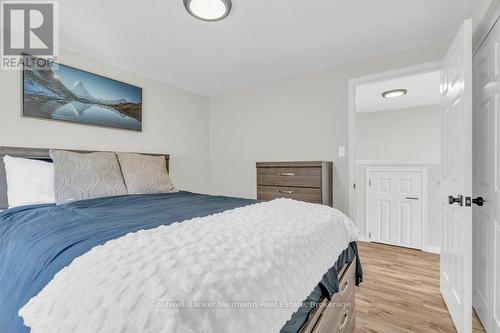 third bedroom - 6 Law Drive, Guelph (Grange Road), ON - Indoor Photo Showing Bedroom