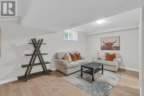 6 Law Drive, Guelph (Grange Road), ON - Indoor