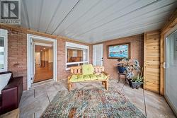 3 season room (lower level) - 