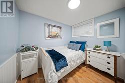 Bedroom (lower level) - 