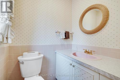 Powder room main floor - 935 Parkhaven Avenue, Ottawa, ON - Indoor Photo Showing Bathroom