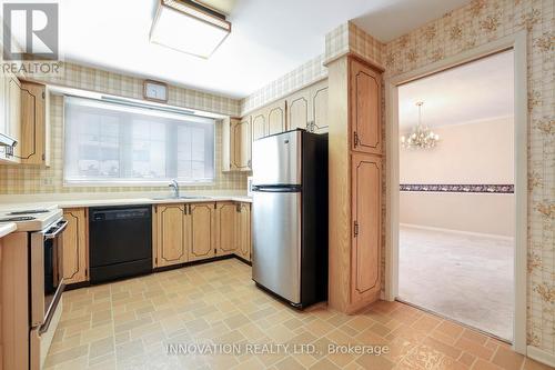 935 Parkhaven Avenue, Ottawa, ON - Indoor Photo Showing Kitchen
