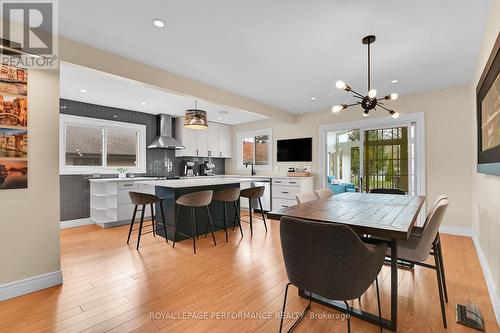 328 Pleasant Park Road, Ottawa, ON - Indoor Photo Showing Dining Room