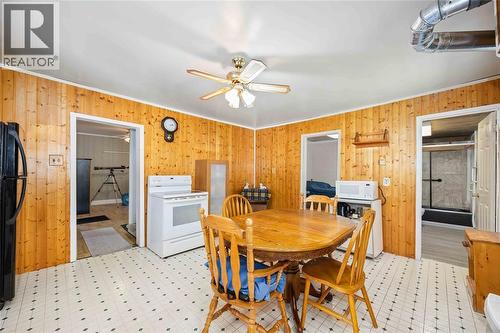 2354 Courtright Line, St Clair, ON - Indoor Photo Showing Dining Room