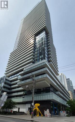 226 - 161 ROEHAMPTON AVENUE  Toronto, ON M4P 0C8