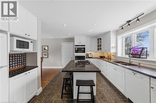 267 Hampton Heath Road, Burlington, ON - Indoor Photo Showing Kitchen With Double Sink