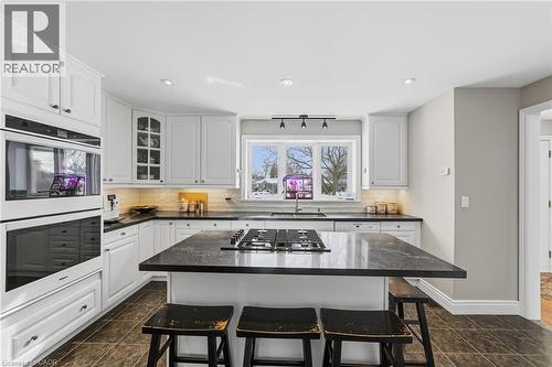 267 Hampton Heath Road, Burlington, ON - Indoor Photo Showing Kitchen With Upgraded Kitchen