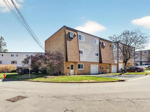 5568 Carriageway Crescent, North End, NS 