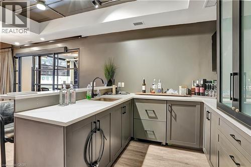 618 King Street W, Kitchener, ON 