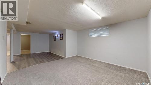 6519 Whelan Drive, Regina, SK - Indoor