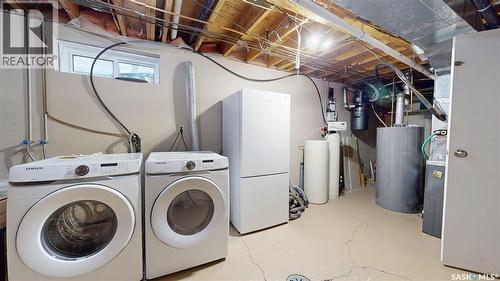 6519 Whelan Drive, Regina, SK - Indoor Photo Showing Laundry Room