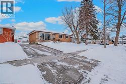 59 MORNING DEW Drive  Brantford, ON N3R 3P1