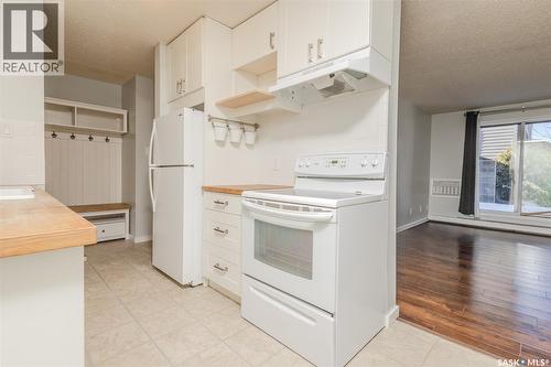 112 203 Tait Place, Saskatoon, SK - Indoor Photo Showing Kitchen