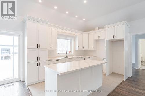 50 Breithaupt Crescent, Tiny, ON - Indoor Photo Showing Kitchen