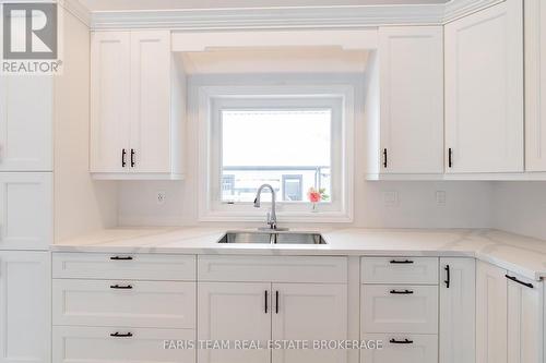 50 Breithaupt Crescent, Tiny, ON - Indoor Photo Showing Kitchen