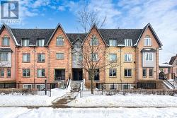 1004 - 75 WELDRICK ROAD E  Richmond Hill, ON L4C 0H9