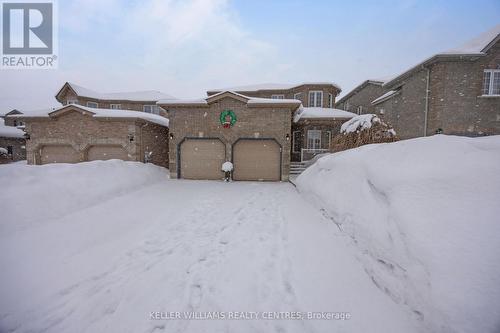 13 SURREY DRIVE DRIVE  Barrie, ON L4M 0C5