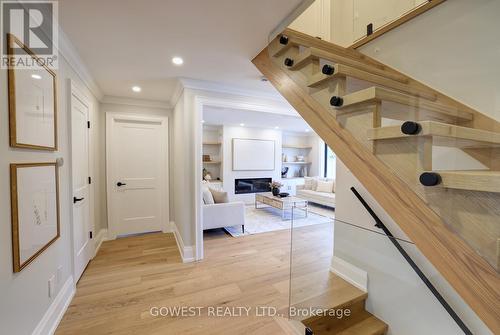 981 Valdese Drive, Mississauga, ON - Indoor Photo Showing Bathroom