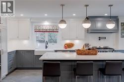 1586 HERITAGE Way  Oakville, ON L6M 2Z5