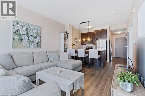 16 Concord Place Unit# 705, Grimsby, ON - Indoor Photo Showing Living Room