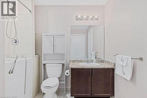 16 Concord Place Unit# 705, Grimsby, ON - Indoor Photo Showing Bathroom