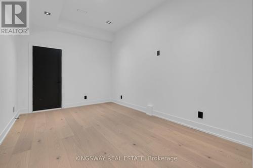 17 Broadview Avenue, Mississauga, ON - Indoor Photo Showing Other Room