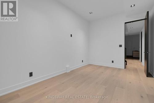 17 Broadview Avenue, Mississauga, ON - Indoor Photo Showing Other Room