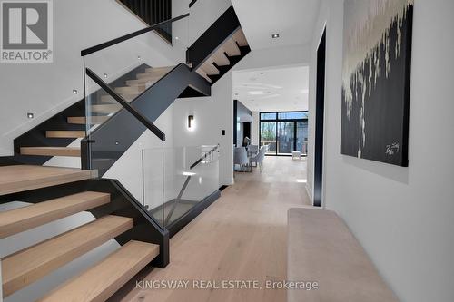 17 Broadview Avenue, Mississauga, ON - Indoor Photo Showing Other Room