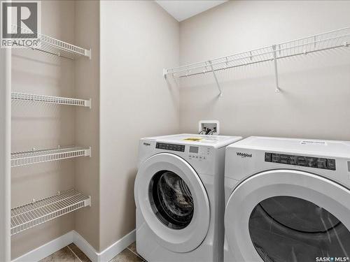3000 Dumont Way, Regina, SK - Indoor Photo Showing Laundry Room