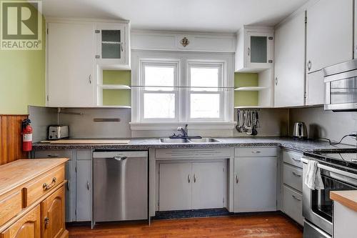 51 Devouna Street, Garson, ON - Indoor Photo Showing Kitchen With Double Sink