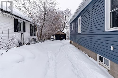 51 Devouna Street, Garson, ON - Outdoor