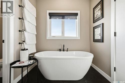 13 Plains Green, Pilot Butte, SK - Indoor Photo Showing Bathroom