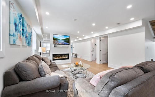 1071 Westmount Avenue, Mississauga, ON - Indoor Photo Showing Living Room With Fireplace