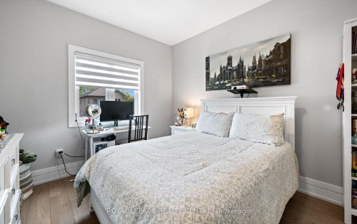 1071 Westmount Avenue, Mississauga, ON - Indoor Photo Showing Bedroom