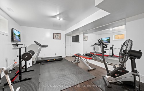 1071 Westmount Avenue, Mississauga, ON - Indoor Photo Showing Gym Room