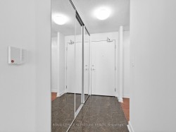 2801-81 Navy Wharf Court  Toronto, ON M5V 3M5