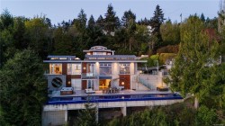 1580 Lands End Rd  North Saanich, BC V8L 5L5