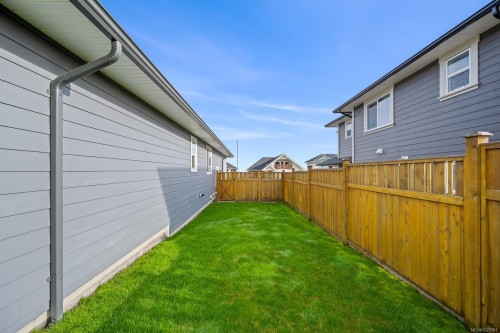 2479 Kentmere Ave, Cumberland, BC 