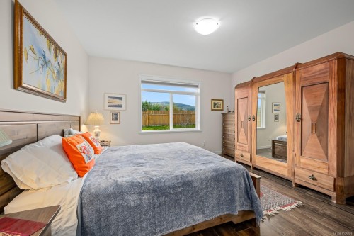 2479 Kentmere Ave, Cumberland, BC 