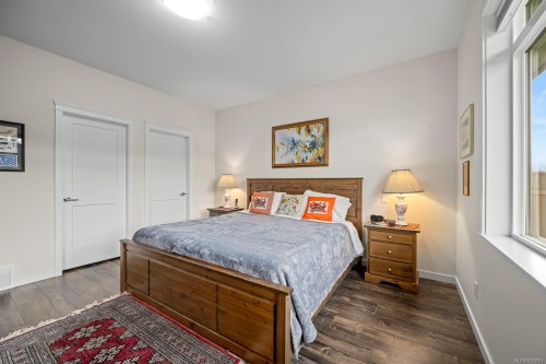 2479 Kentmere Ave, Cumberland, BC 