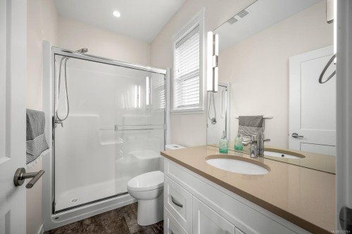 2479 Kentmere Ave, Cumberland, BC 