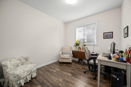 2479 Kentmere Ave, Cumberland, BC 