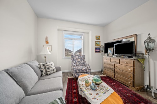 2479 Kentmere Ave, Cumberland, BC 